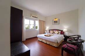 Century Riverside Hotel Hue