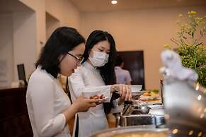 Century Riverside Hotel Hue