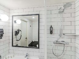 Ibis Guimaraes