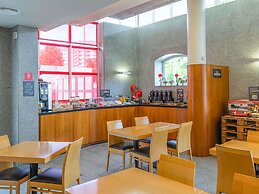 Ibis Guimaraes