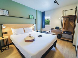 Ibis Guimaraes