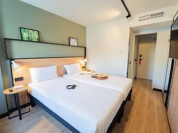 Ibis Guimaraes