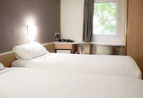 ibis Newcastle