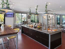 ibis Newcastle