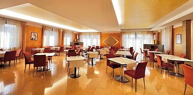 Best Western Hotel Cavalieri Della Corona