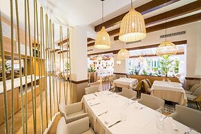 Hotel PortAventura - Includes unlimited access to PortAventura Park &