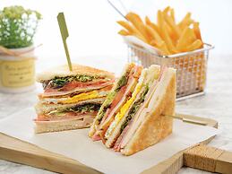 Carlton Hotel Singapore
