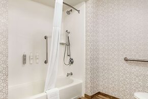 Hampton Inn & Suites Valparaiso