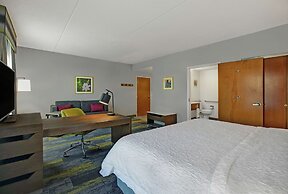 Hampton Inn & Suites Augusta West