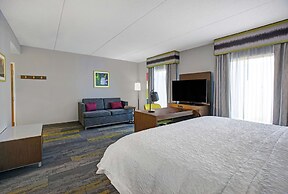 Hampton Inn & Suites Augusta West