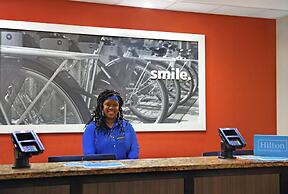 Hampton Inn & Suites Augusta West