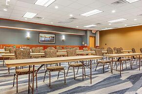 Comfort Inn & Suites Rapid City near Mt. Rushmore
