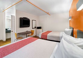 Motel 6 Ilion, NY