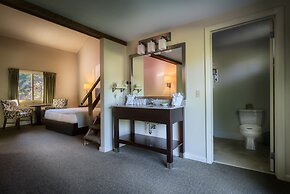 Sun & Ski Inn And Suites