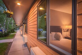 Sun & Ski Inn And Suites