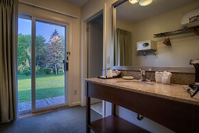 Sun & Ski Inn And Suites