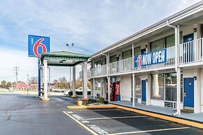 Motel 6 Somerset, KY