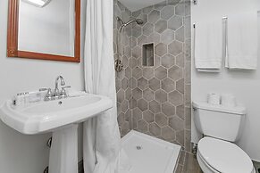 Big Bear Lakefront Lodge