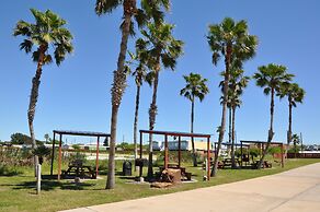 Plantation Suites & Conference Center