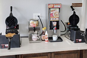 Plantation Suites & Conference Center