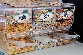 Plantation Suites & Conference Center