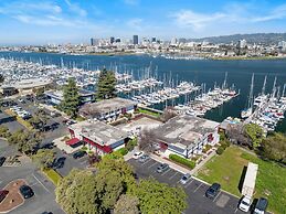 Marina Village Inn