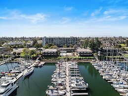Marina Village Inn