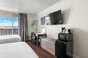 Marina Village Inn