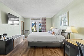 Marina Village Inn