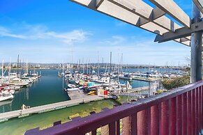 Marina Village Inn