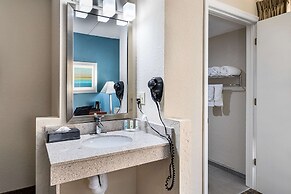 Quality Inn & Suites Heritage Park