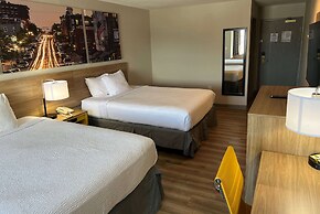 Days Inn by Wyndham near Kansas Speedway