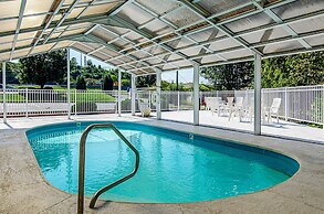 Quality Inn & Suites I-81 Exit 7