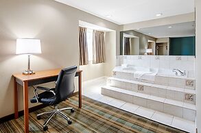 Quality Inn & Suites I-81 Exit 7