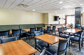 Quality Inn & Suites I-81 Exit 7