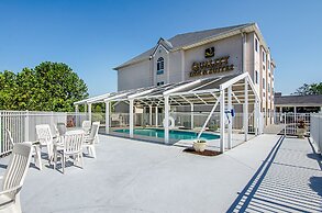 Quality Inn & Suites I-81 Exit 7