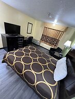 Super 8 by Wyndham Moriarty