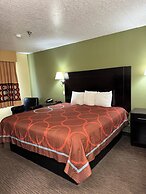 Super 8 by Wyndham Moriarty