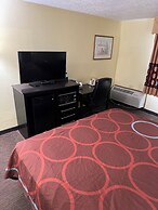 Super 8 by Wyndham Moriarty