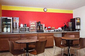 Super 8 by Wyndham Colorado Springs/Afa Area