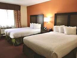 Days Inn & Suites by Wyndham Traverse City