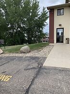 Super 8 by Wyndham Alexandria MN