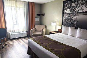 Super 8 by Wyndham Alexandria MN