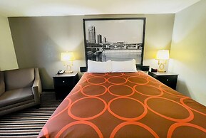 Super 8 by Wyndham Shakopee