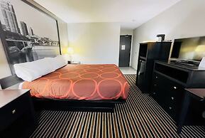 Super 8 by Wyndham Shakopee