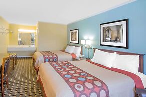 Super 8 by Wyndham Jasper