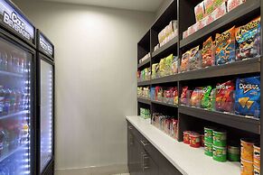 La Quinta Inn & Suites by Wyndham Snellville-Stone Mountain