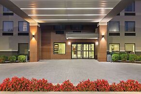 La Quinta Inn & Suites by Wyndham Snellville-Stone Mountain