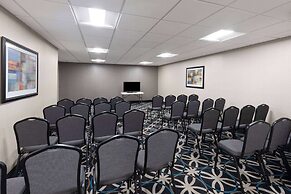 La Quinta Inn & Suites by Wyndham Snellville-Stone Mountain