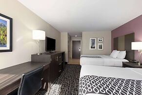 La Quinta Inn & Suites by Wyndham Snellville-Stone Mountain